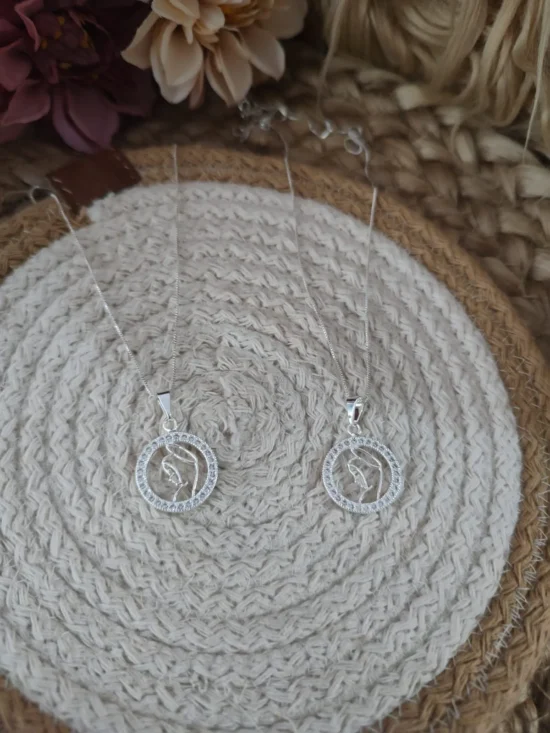 Cadena de plata